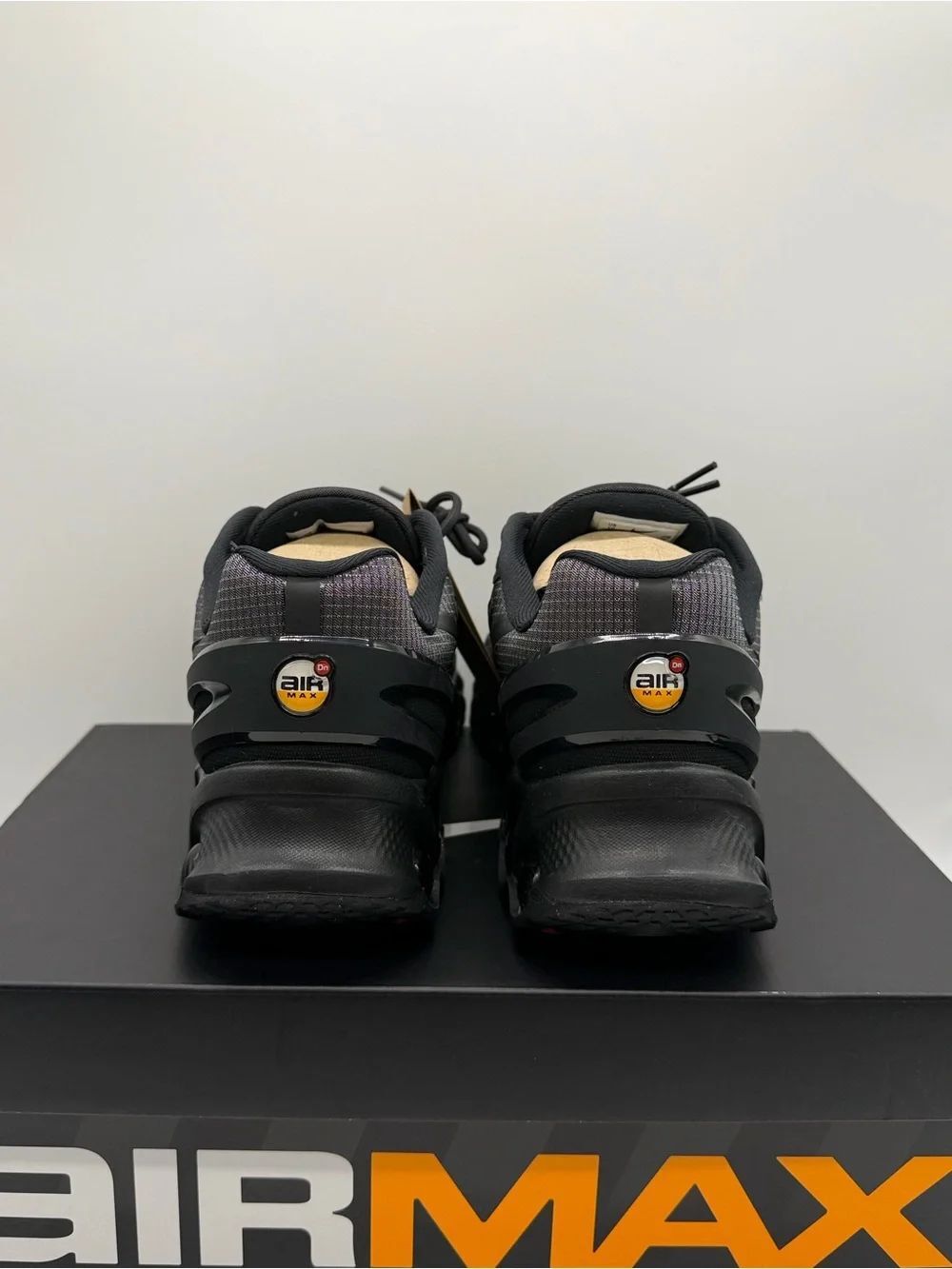 Nike Air Max DN8 SE Black Dark Grey HV4525-001 Men’s Size 11 - Picture 4 of 6
